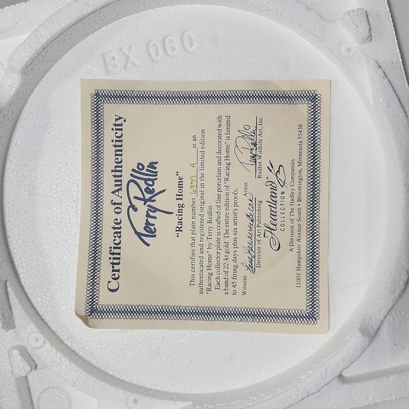 Terry Redlin Collector Plate "Racing Home" - Picture 3 of 3